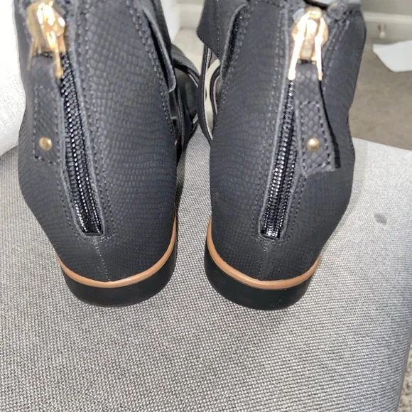 Dr. Scholl's Black Crisscross Wedge Sandals - Picture 5 of 6